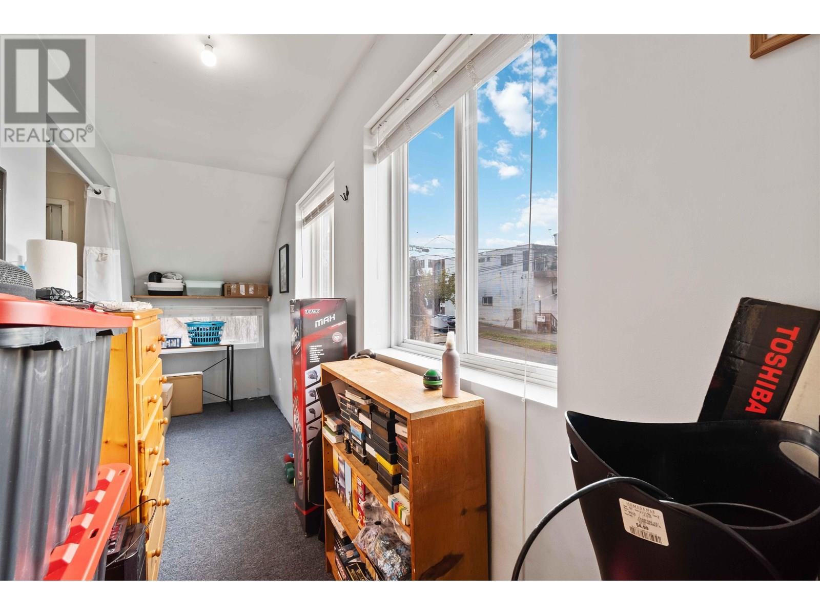 1649 GRANT STREET, Vancouver