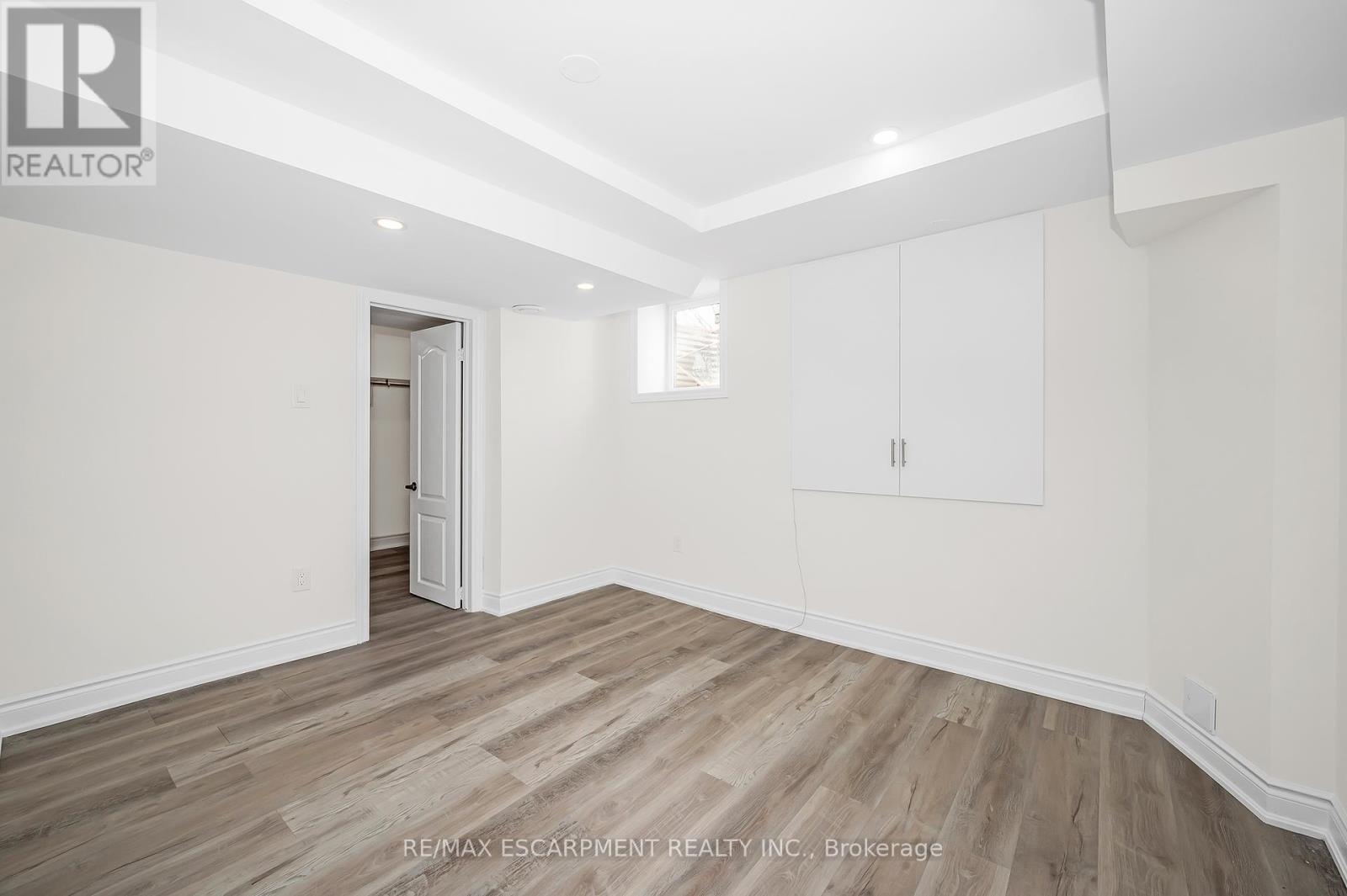 Photo 44 of 2728 Guilford Crescent, Oakville ON
