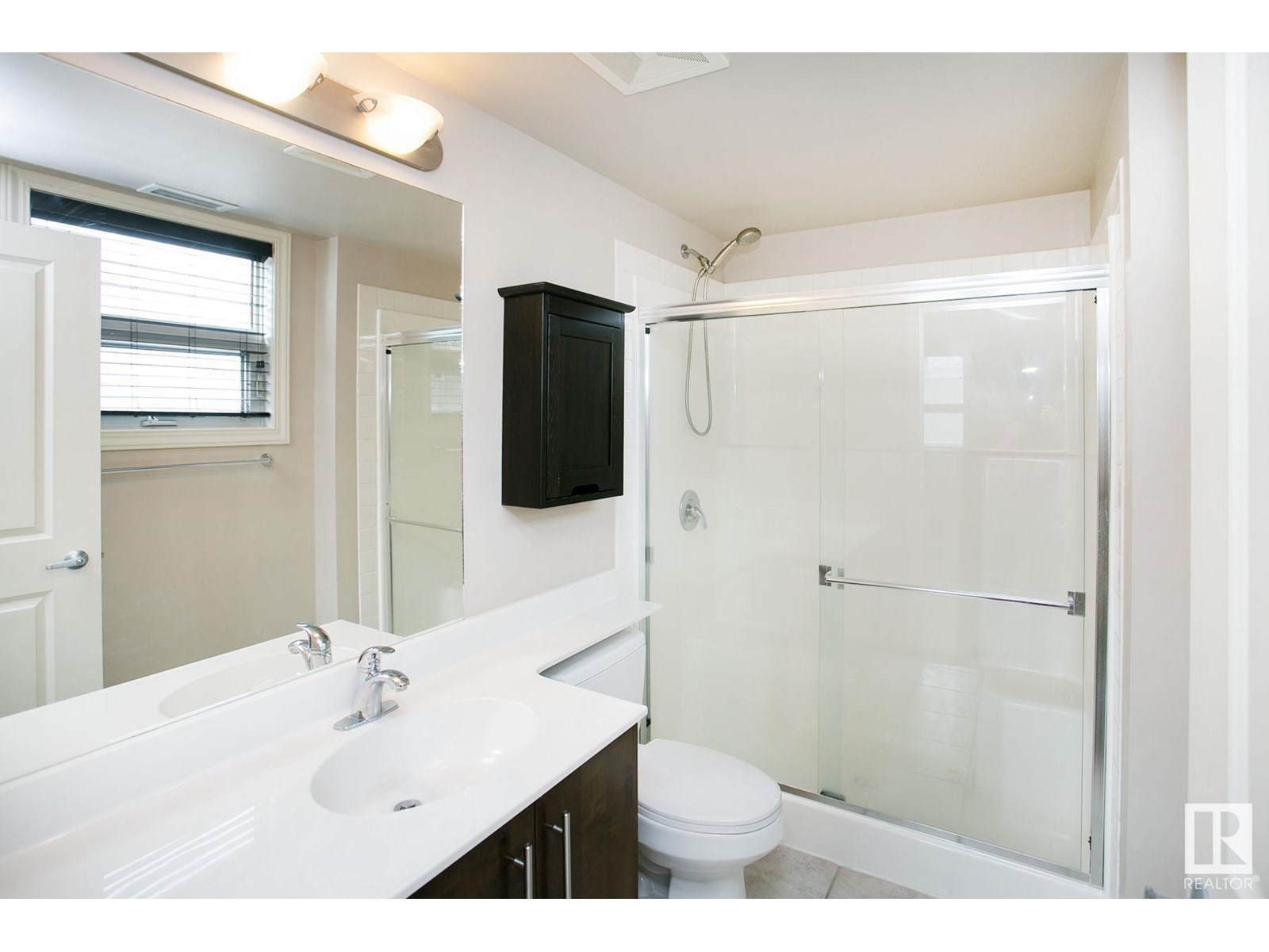 Photo 11 of 303 9819 104 St Nw, Edmonton AB