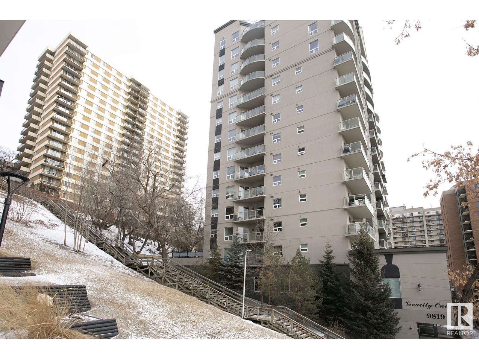 Photo 2 of 303 9819 104 St Nw, Edmonton AB