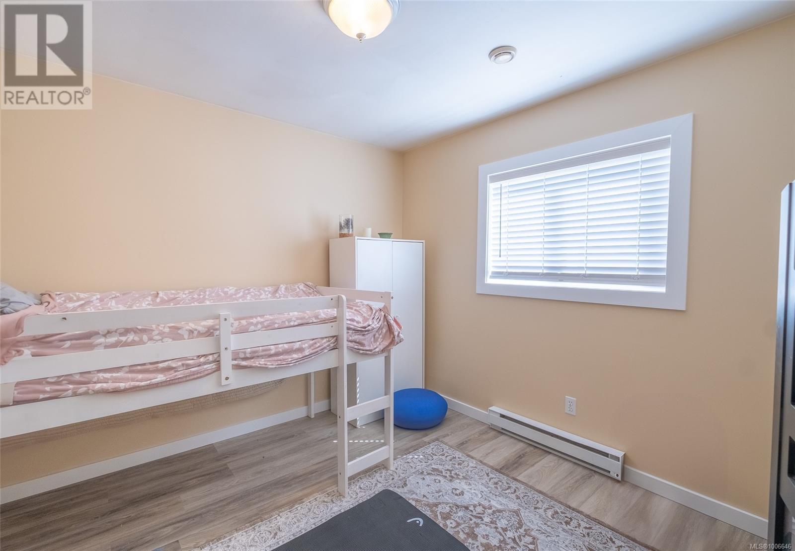 Photo 15 of 1251 Westurne Heights Rd, Whiskey Creek BC