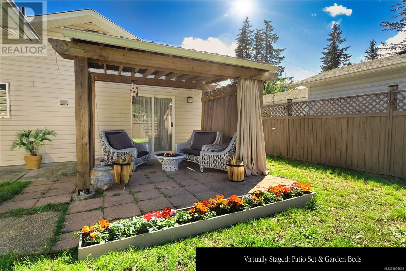 Photo 2 of 1251 Westurne Heights Rd, Whiskey Creek BC