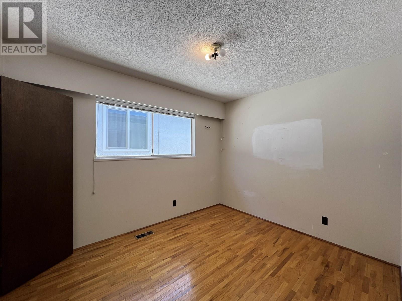 Photo 27 of 235 E 62nd Avenue, Vancouver BC