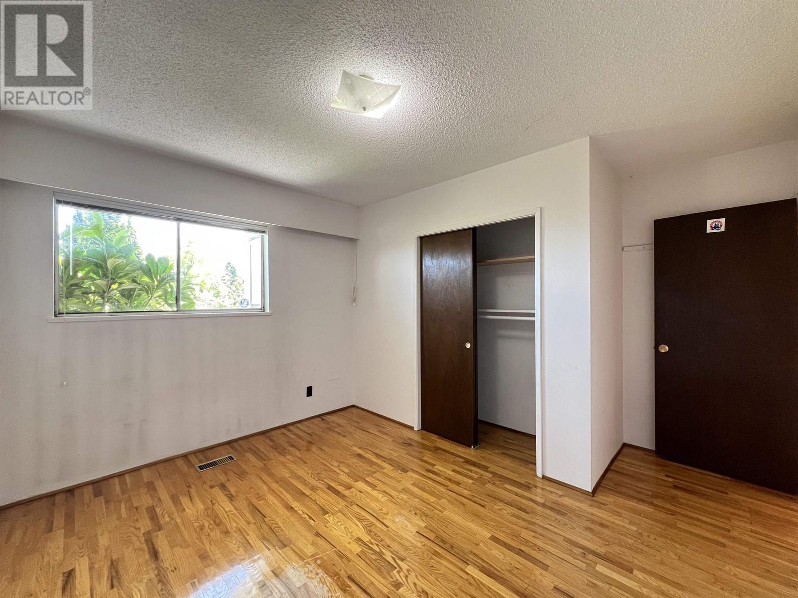 Photo 30 of 235 E 62nd Avenue, Vancouver BC
