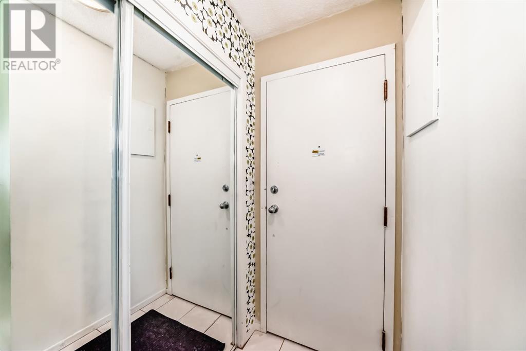 Single Family House Multi-level for Sale in   A Street NE Renfrew Calgary 