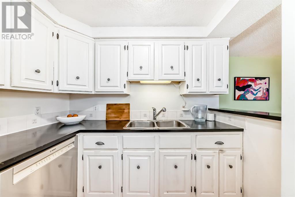 Single Family House Multi-level for Sale in   A Street NE Renfrew Calgary 
