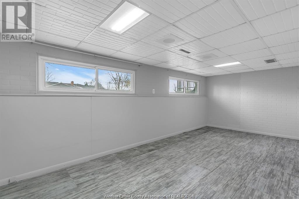 Photo 22 of 3850 Harcourt, Windsor ON