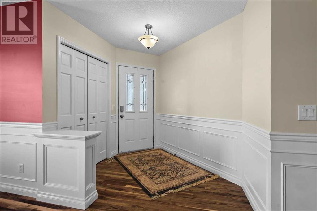 Single Family House Bungalow for Sale in  Douglasbank Drive SE Douglasdale/Glen Calgary 