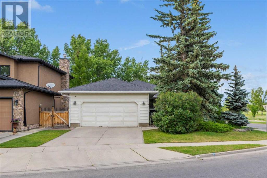 Single Family House Bungalow for Sale in  Douglasbank Drive SE Douglasdale/Glen Calgary 