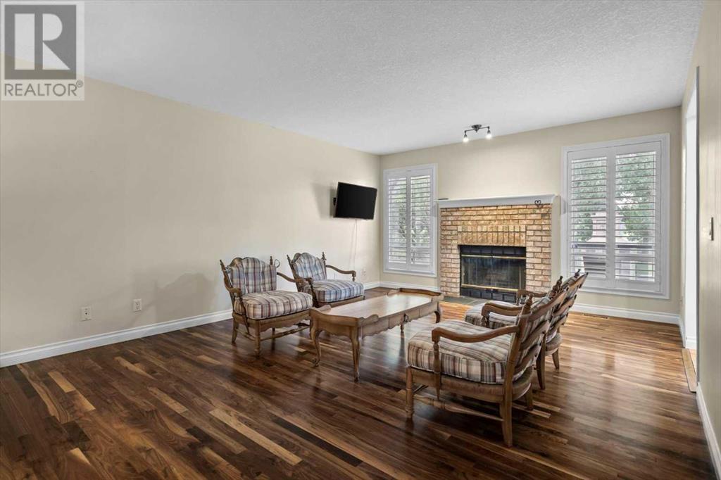 Single Family House Bungalow for Sale in  Douglasbank Drive SE Douglasdale/Glen Calgary 