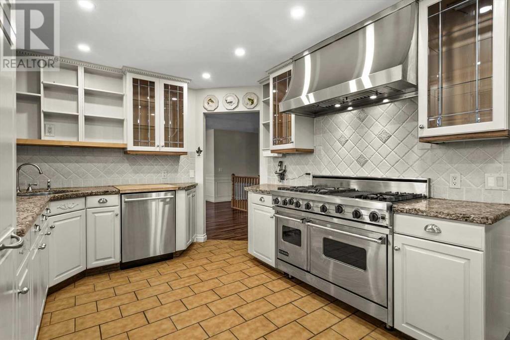 Single Family House Bungalow for Sale in  Douglasbank Drive SE Douglasdale/Glen Calgary 