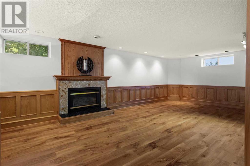 Single Family House Bungalow for Sale in  Douglasbank Drive SE Douglasdale/Glen Calgary 
