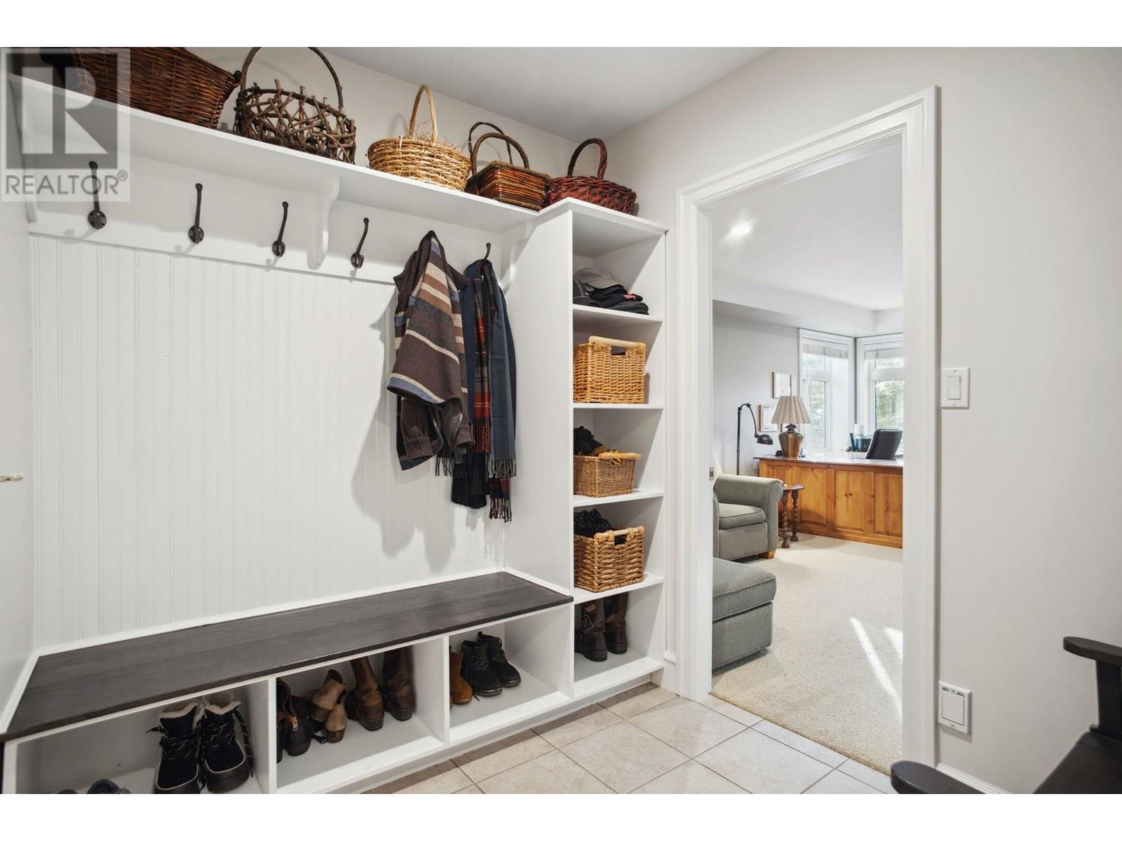 4668 HEADLAND DRIVE, West Vancouver