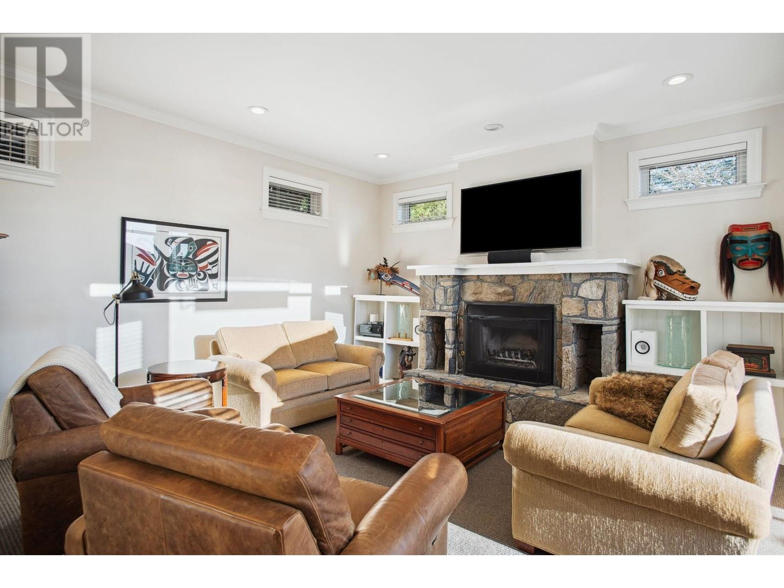 4668 HEADLAND DRIVE, West Vancouver