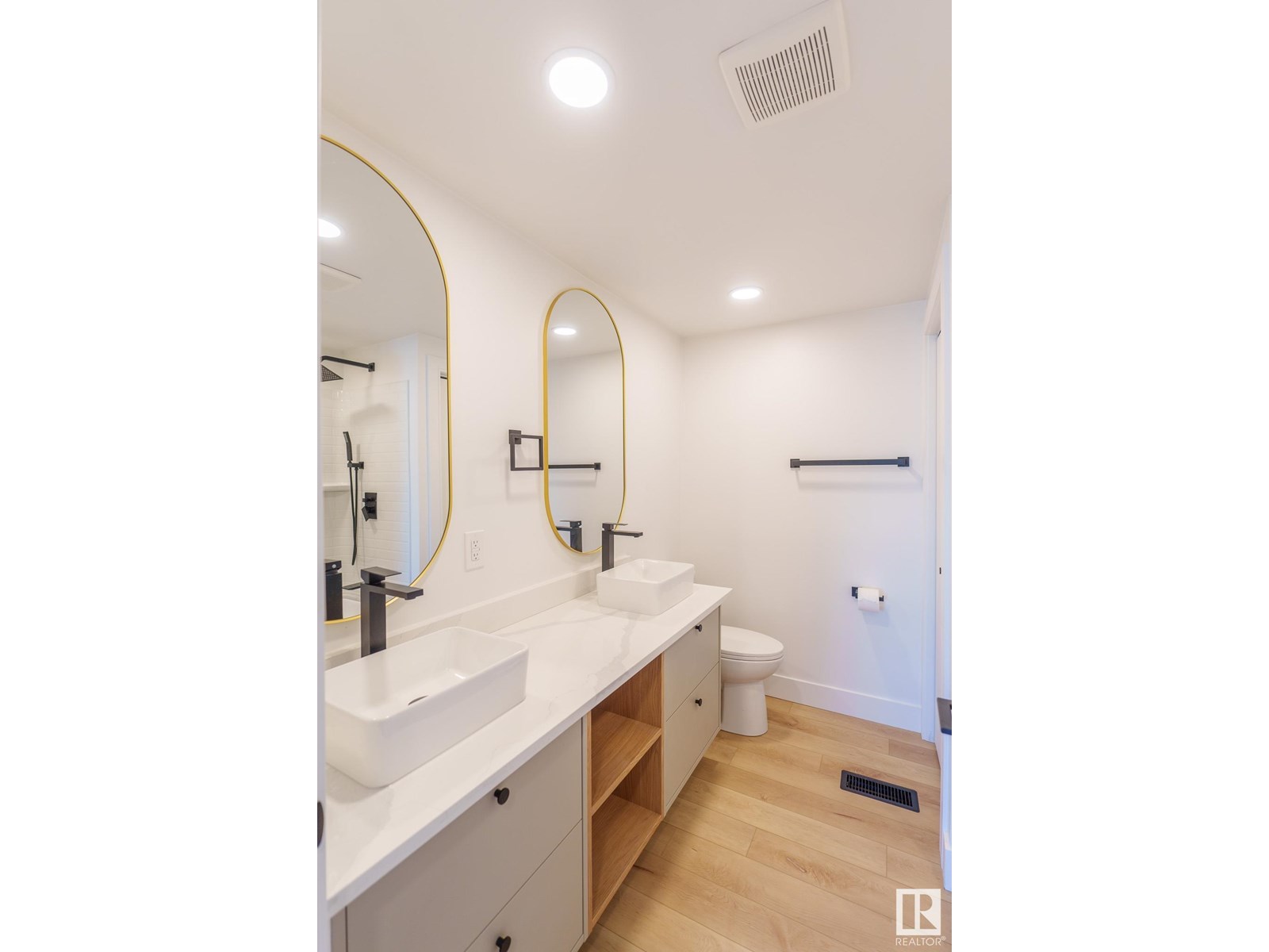 Photo 16 of 1431 Lakewood Cres, Sherwood Park AB