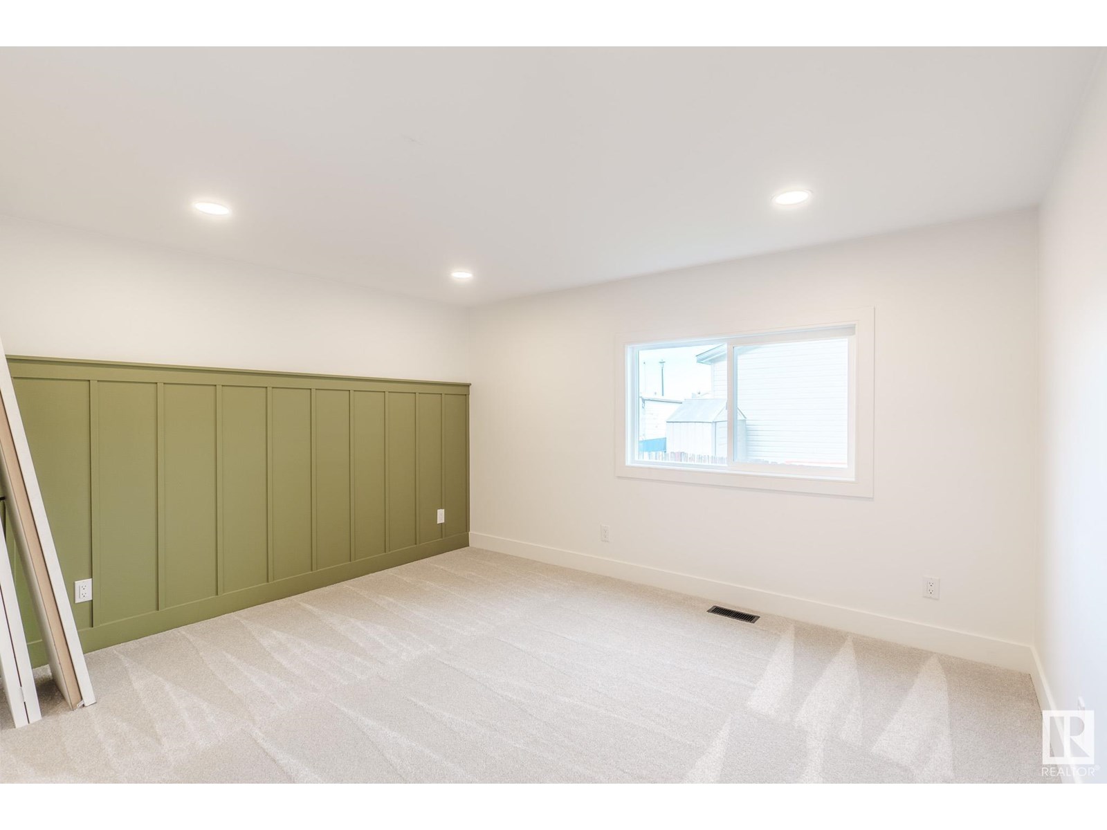 Photo 13 of 1431 Lakewood Cres, Sherwood Park AB