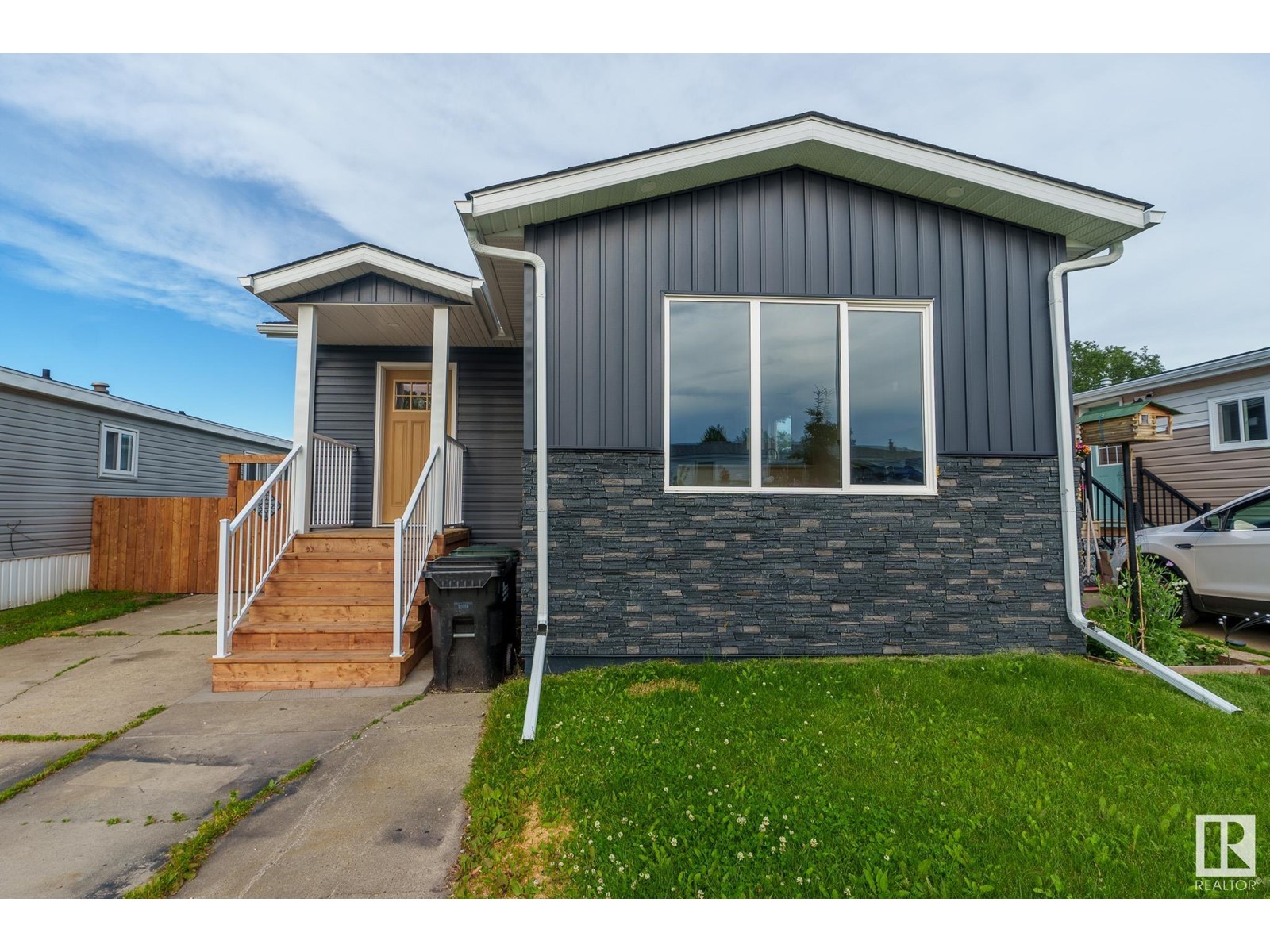 Photo 24 of 1431 Lakewood Cres, Sherwood Park AB