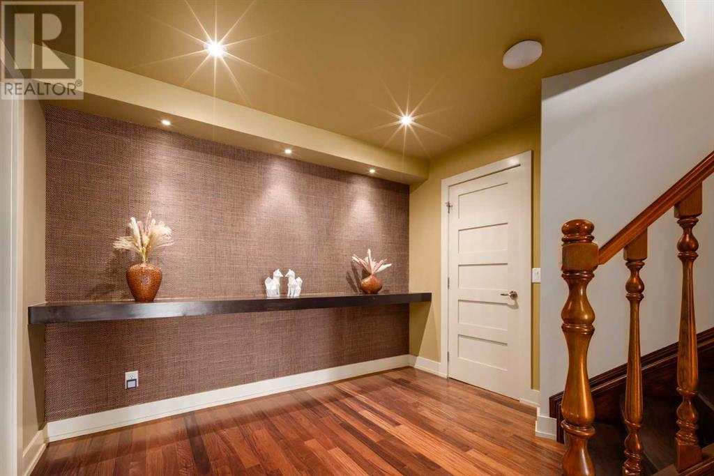 Single Family House for Sale in  Slopes Point SW Springbank Hill Calgary 