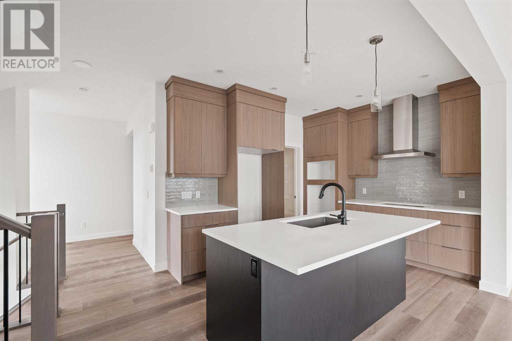 Single Family House for Sale in  Silver Spruce Bay SW Silverado Calgary 