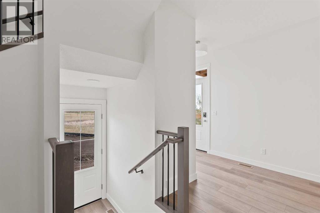 Single Family House for Sale in  Silver Spruce Bay SW Silverado Calgary 