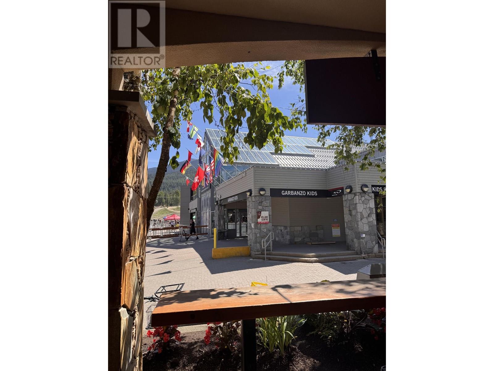 (WK 25) 901-4293 MOUNTAIN SQUARE, Whistler