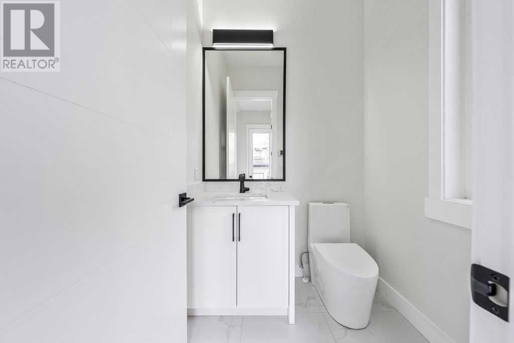 2430 23 Street NW, Calgary, Alberta