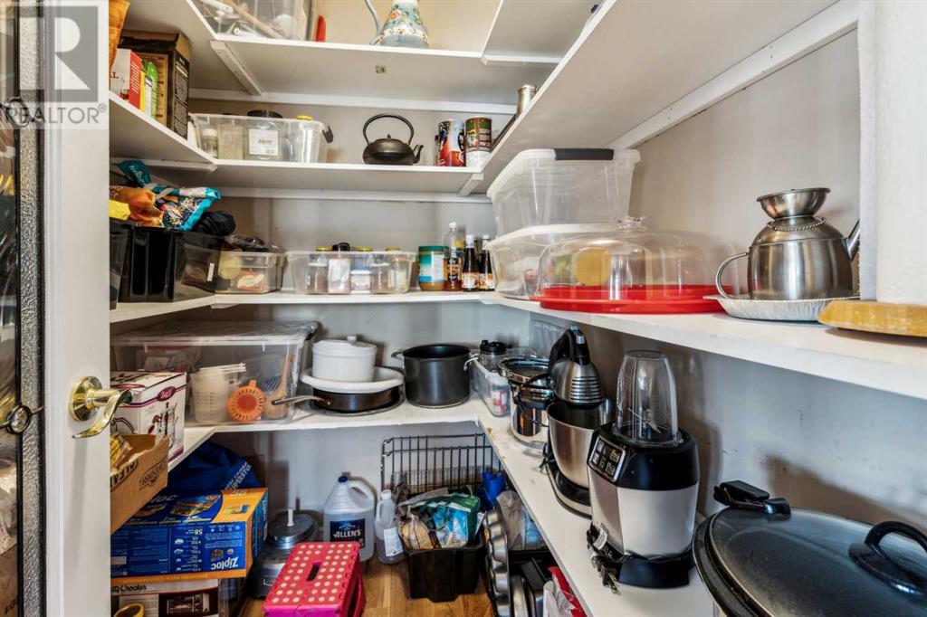 Single Family House for Sale in  Montgomery Avenue NW Montgomery Calgary 