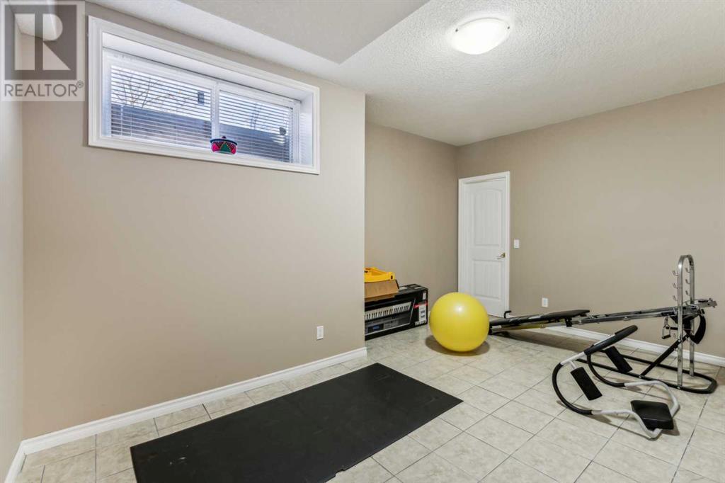 Single Family House for Sale in  Montgomery Avenue NW Montgomery Calgary 