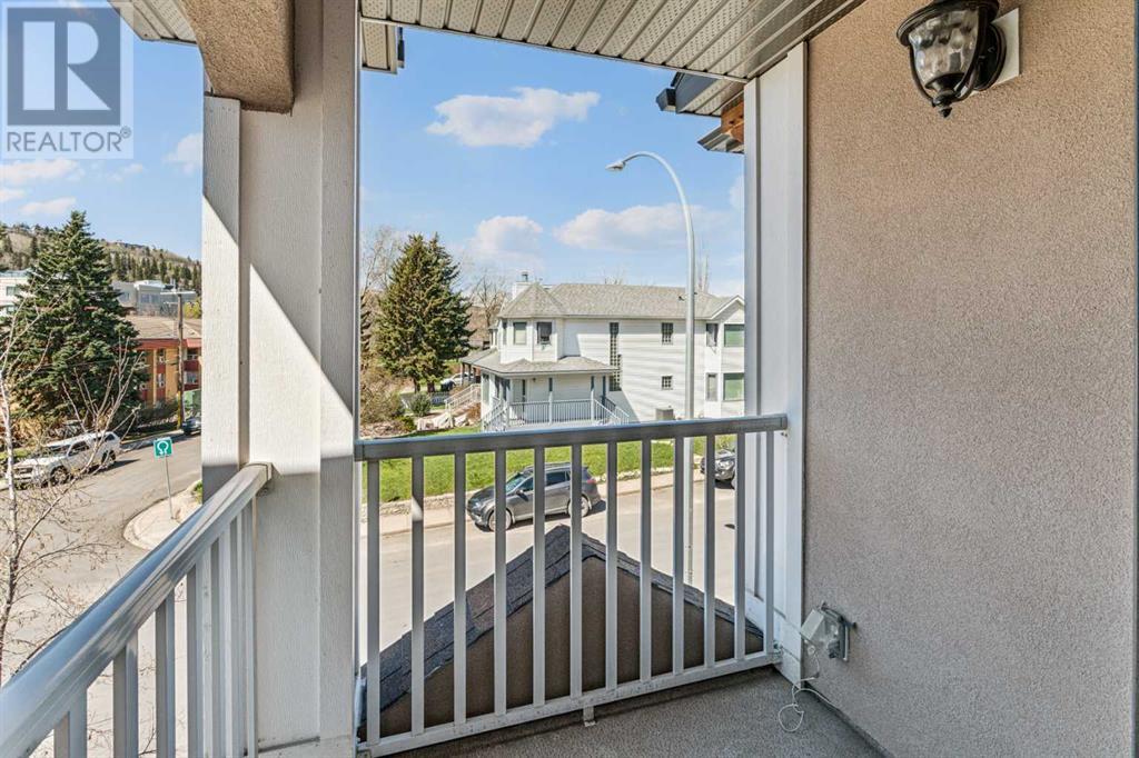 Single Family House for Sale in  Montgomery Avenue NW Montgomery Calgary 