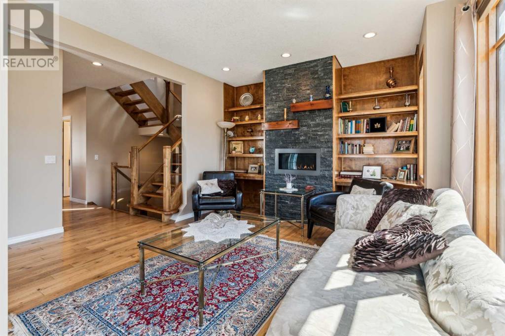 Single Family House for Sale in  Montgomery Avenue NW Montgomery Calgary 