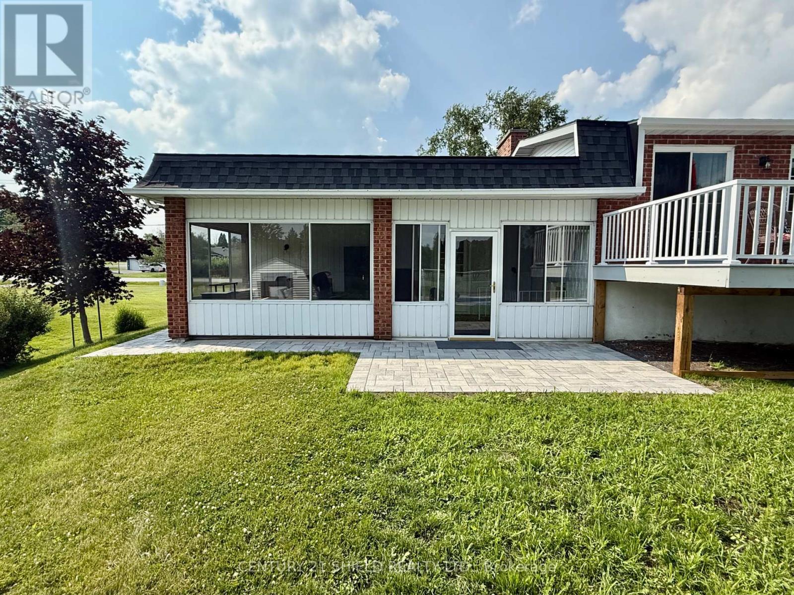 Photo 6 of 910 Tollgate Road W, Cornwall ON
