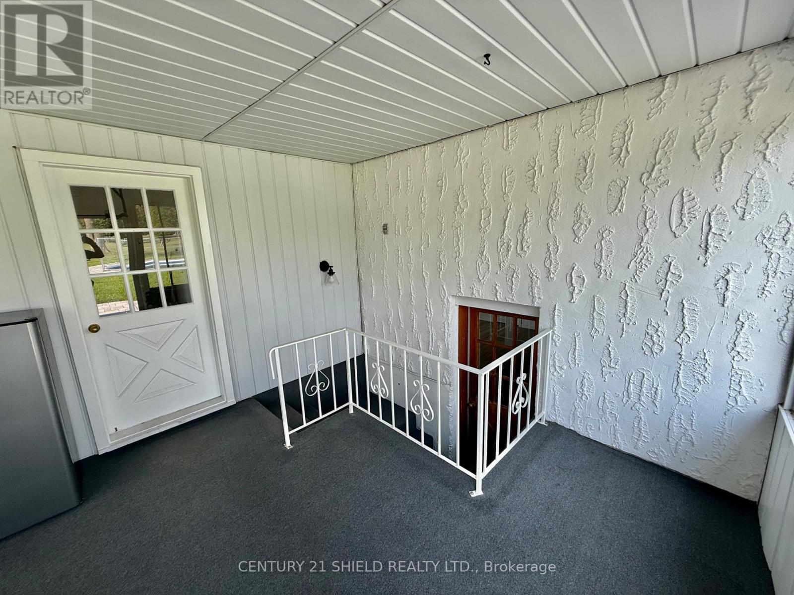 Photo 23 of 910 Tollgate Road W, Cornwall ON