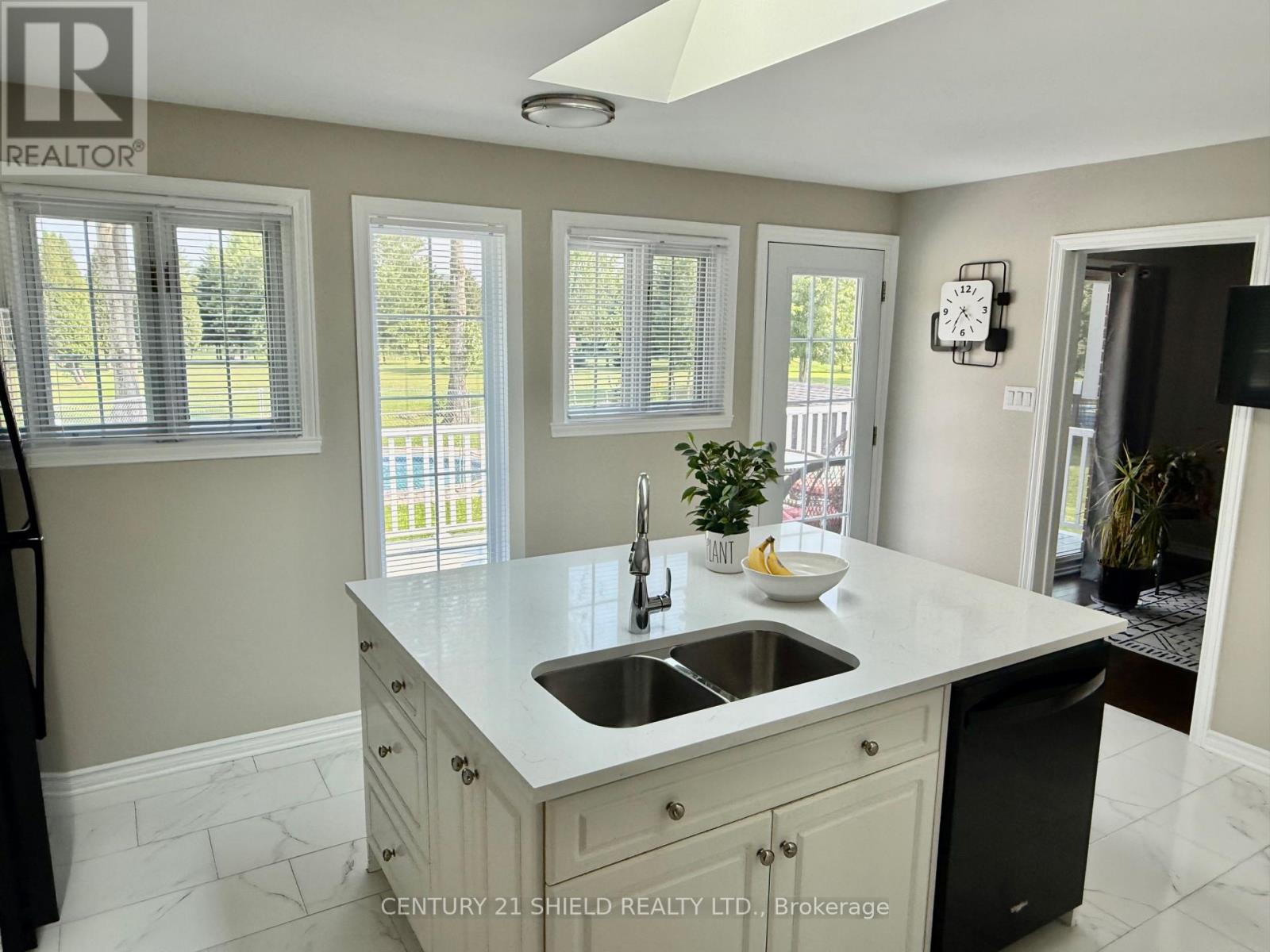 Photo 25 of 910 Tollgate Road W, Cornwall ON