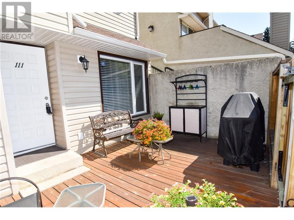 Single Family House for Sale in   Glamis Green SW Glamorgan Calgary 