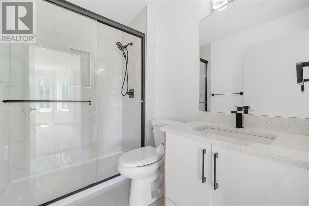 Single Family House Bi-level for Sale in  Los Alamos Place NE Monterey Park Calgary 