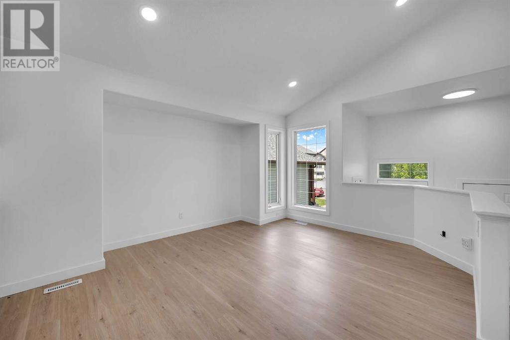 Single Family House Bi-level for Sale in  Los Alamos Place NE Monterey Park Calgary 