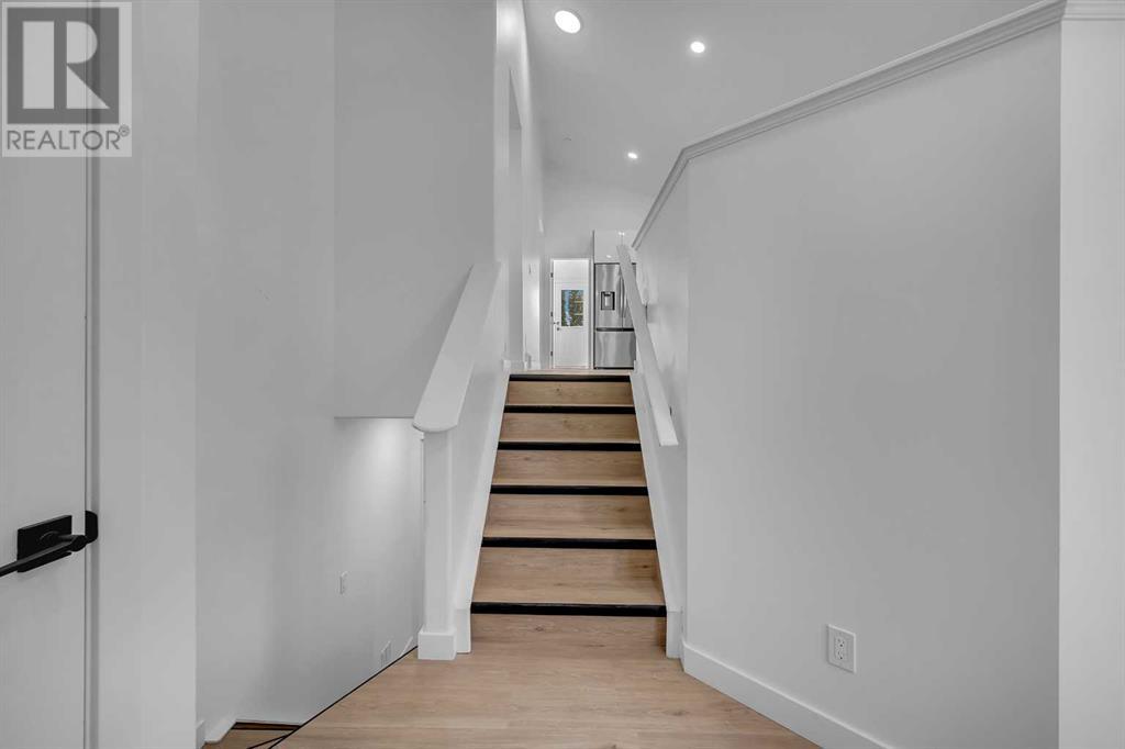 Single Family House Bi-level for Sale in  Los Alamos Place NE Monterey Park Calgary 
