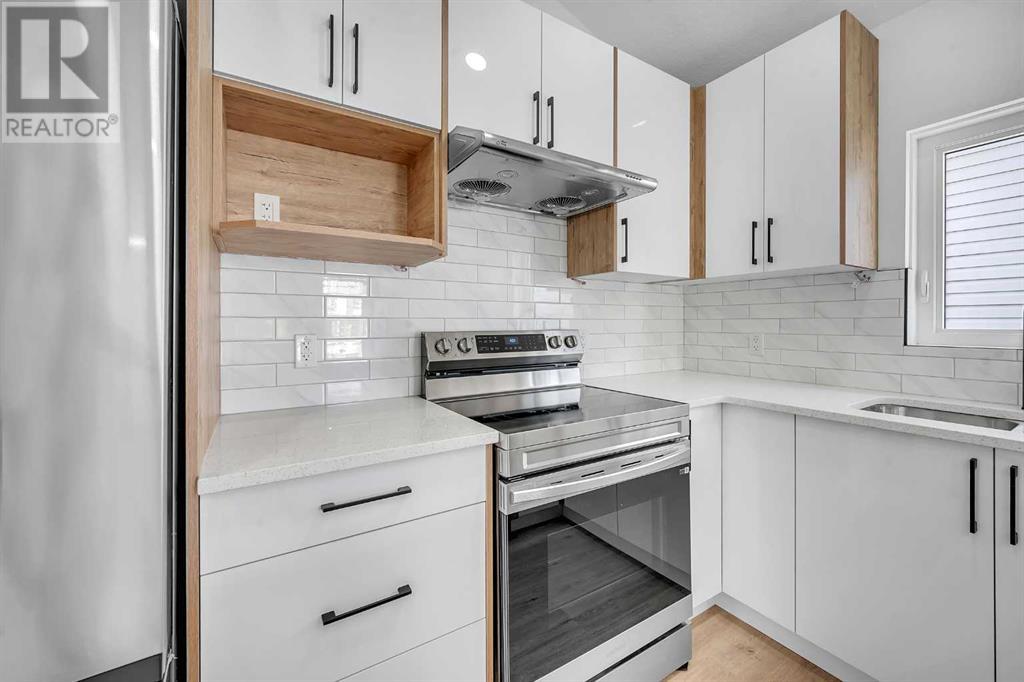 Single Family House Bi-level for Sale in  Los Alamos Place NE Monterey Park Calgary 