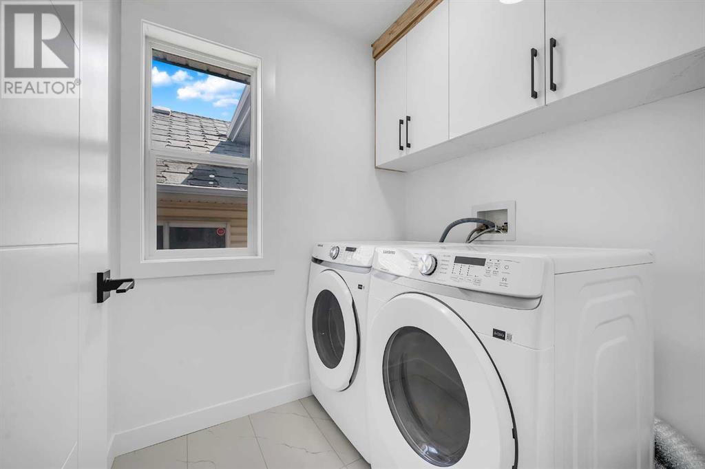 Single Family House Bi-level for Sale in  Los Alamos Place NE Monterey Park Calgary 
