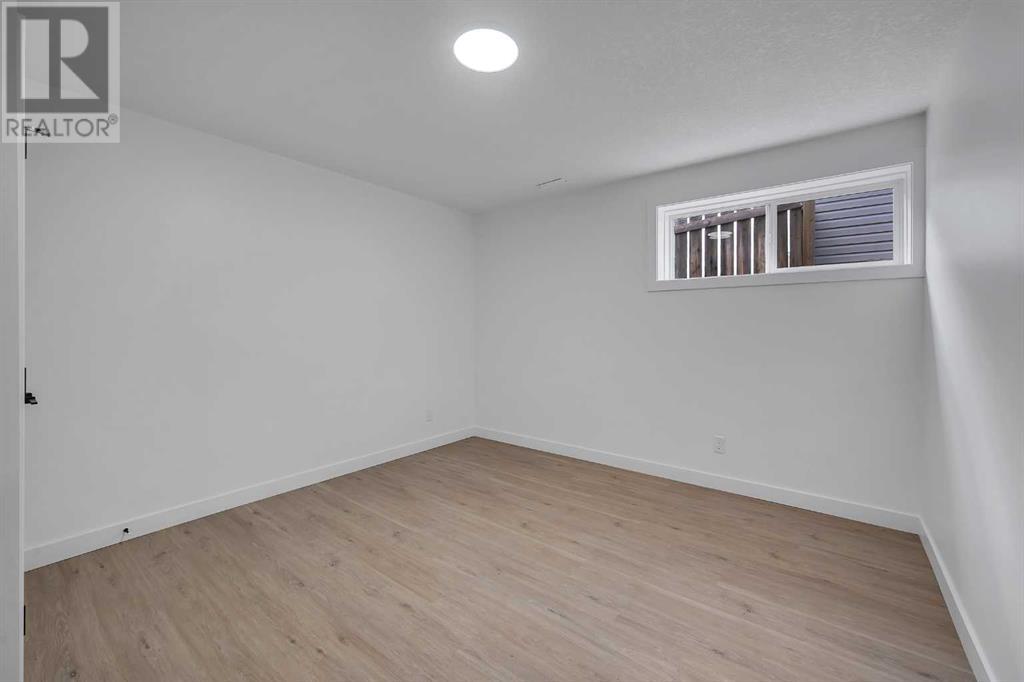 Single Family House Bi-level for Sale in  Los Alamos Place NE Monterey Park Calgary 