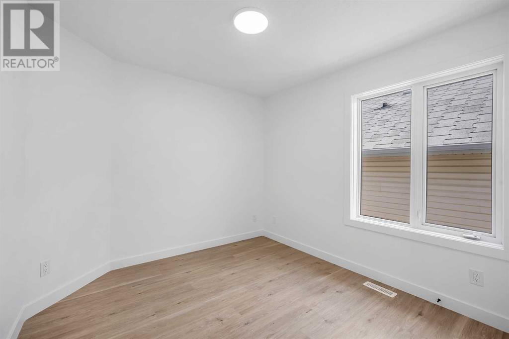 Single Family House Bi-level for Sale in  Los Alamos Place NE Monterey Park Calgary 