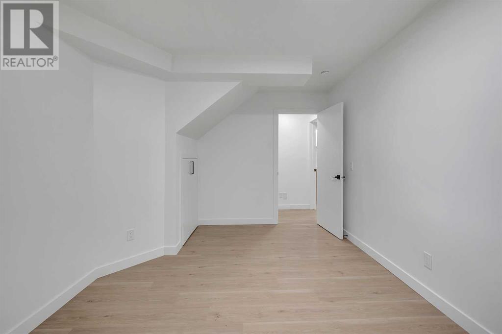 Single Family House Bi-level for Sale in  Los Alamos Place NE Monterey Park Calgary 
