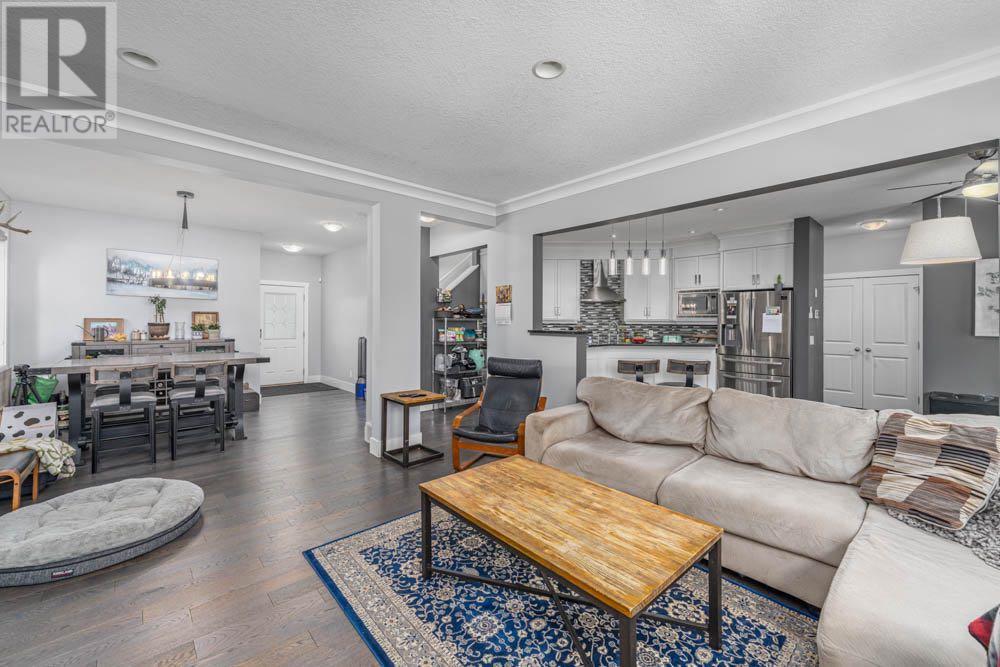Single Family House for Sale in C Silvergrove Place NW Silver Springs Calgary 