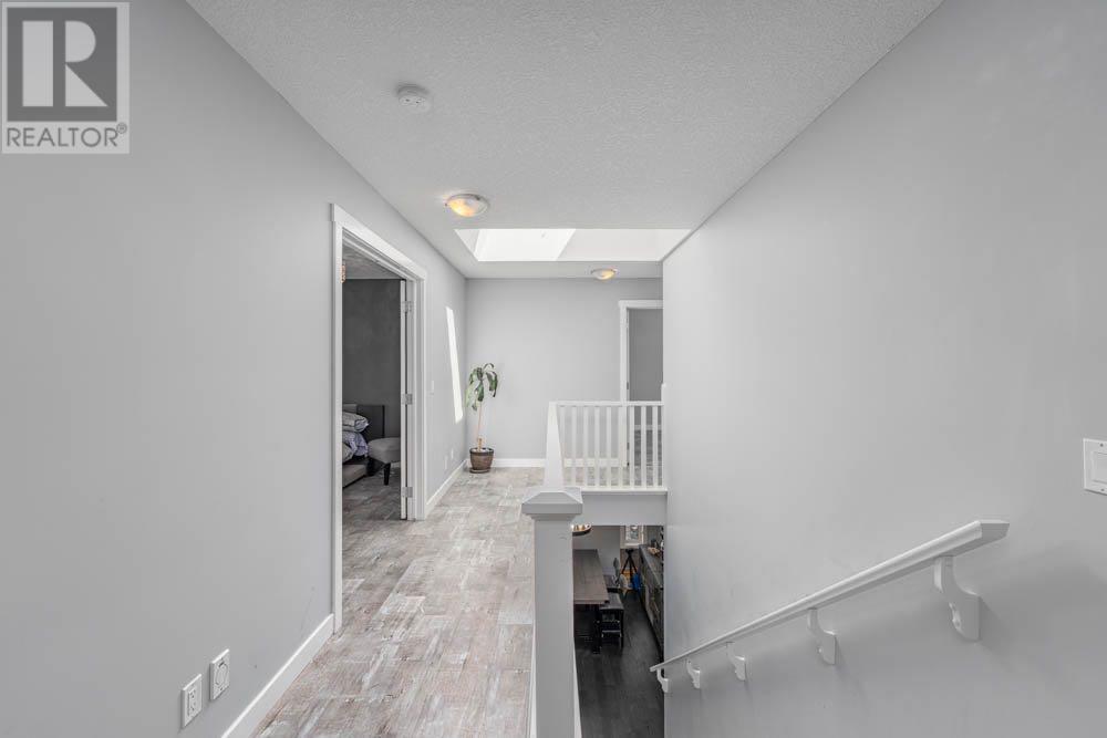 Single Family House for Sale in C Silvergrove Place NW Silver Springs Calgary 