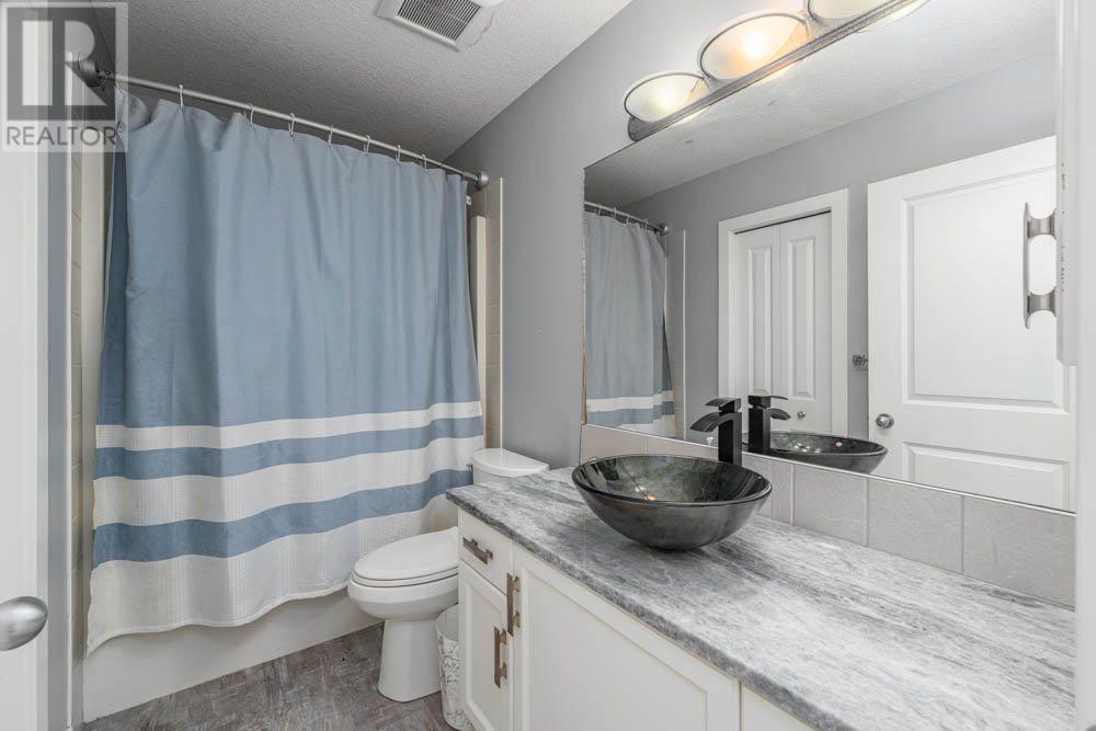 Single Family House for Sale in C Silvergrove Place NW Silver Springs Calgary 