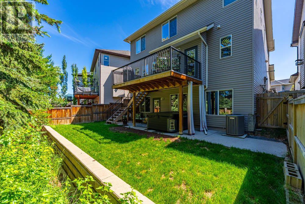 Single Family House for Sale in C Silvergrove Place NW Silver Springs Calgary 