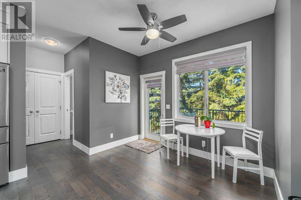 Single Family House for Sale in C Silvergrove Place NW Silver Springs Calgary 