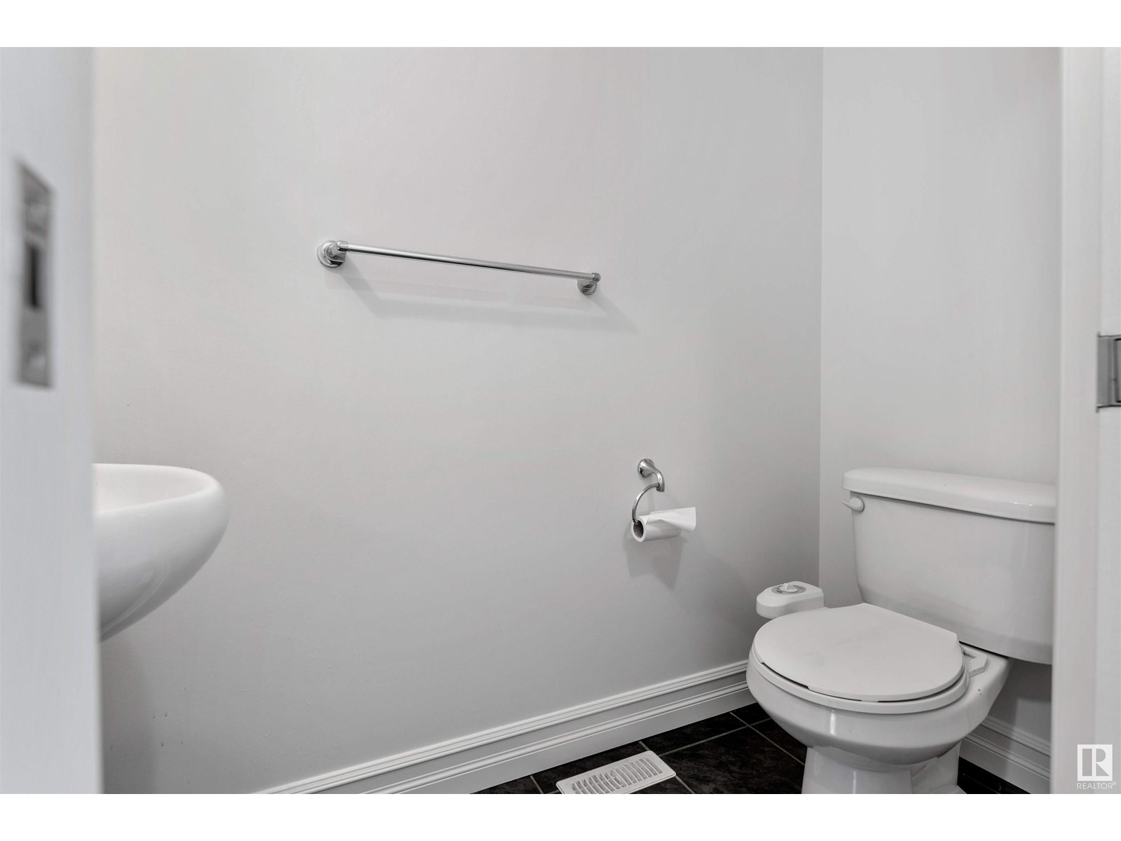 Photo 36 of 1115 61 St Sw, Edmonton AB