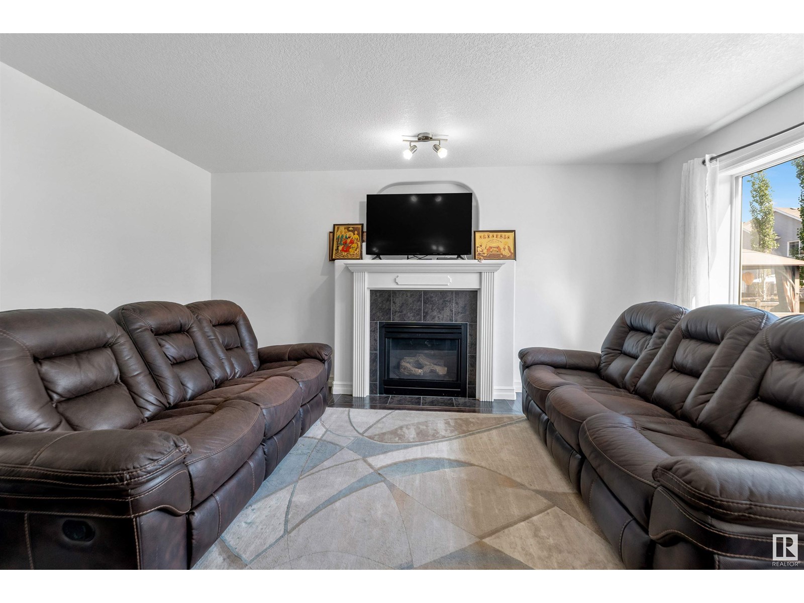 Photo 15 of 1115 61 St Sw, Edmonton AB