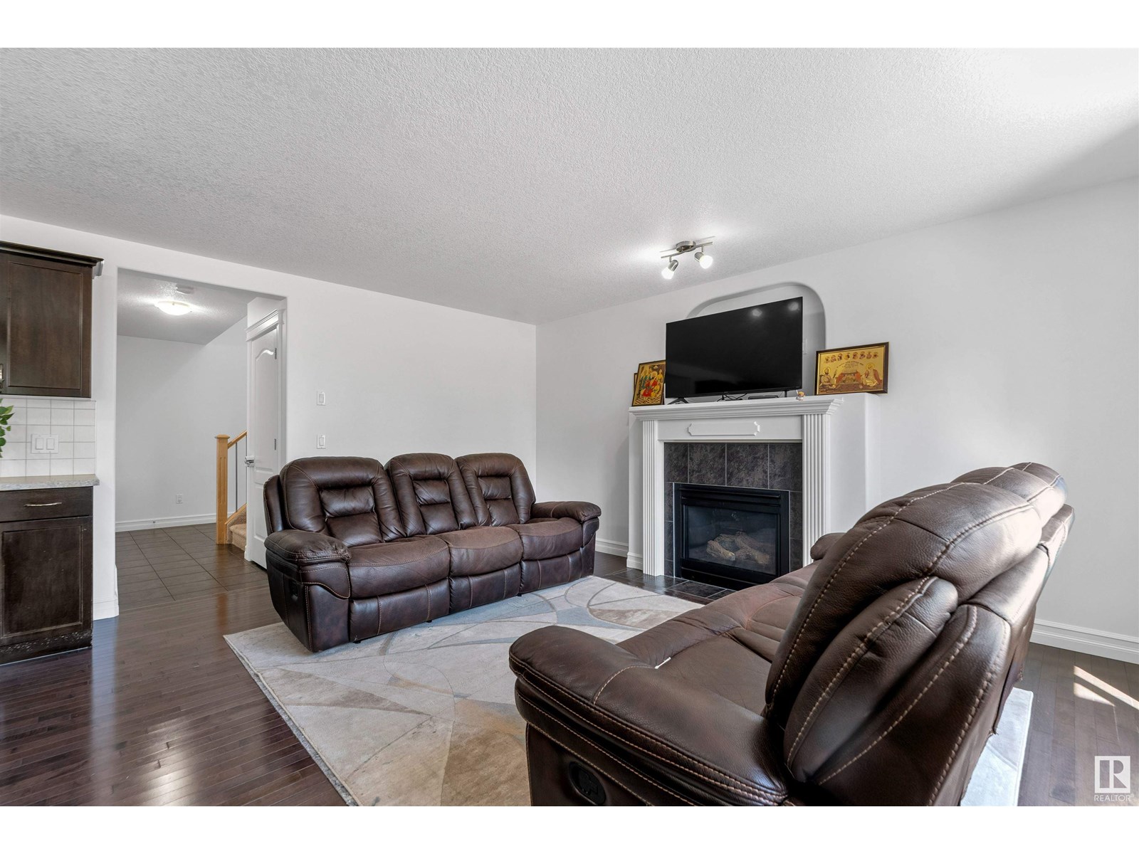 Photo 6 of 1115 61 St Sw, Edmonton AB